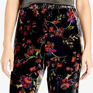 NWT Johnny Was Floral Embroidered pant Sz M